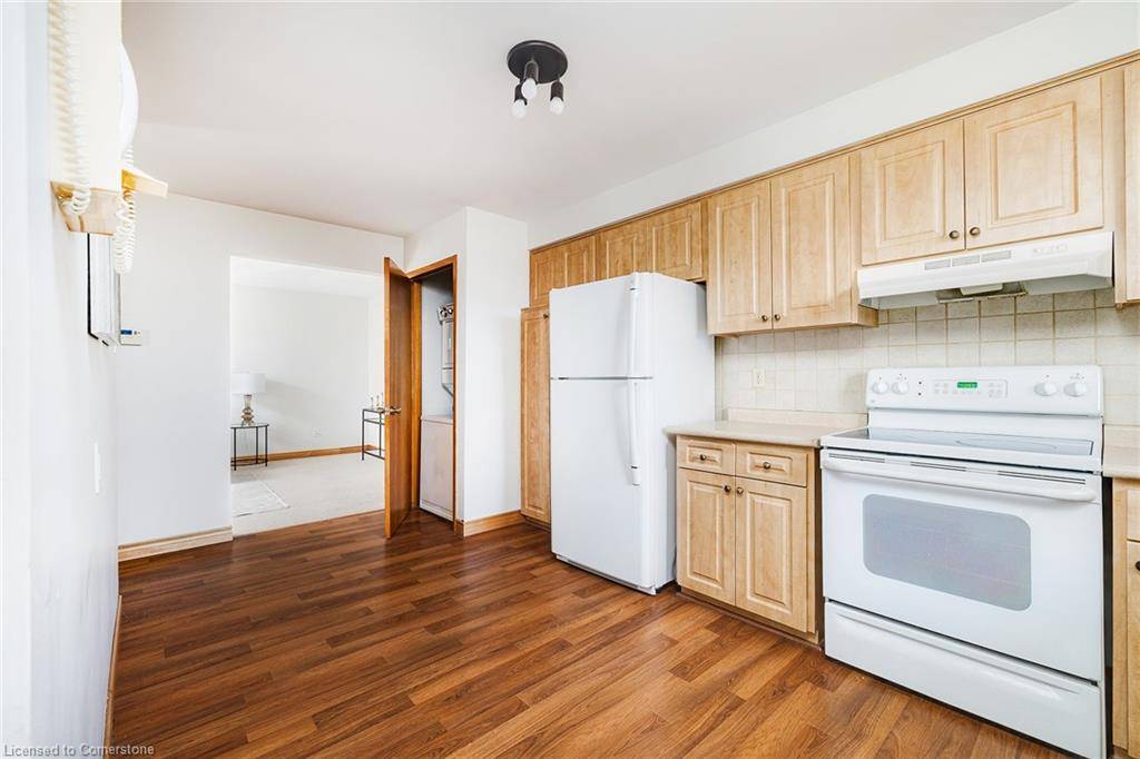 Hamilton, ON L9C 5Z9,100 Hadeland Avenue #Upper