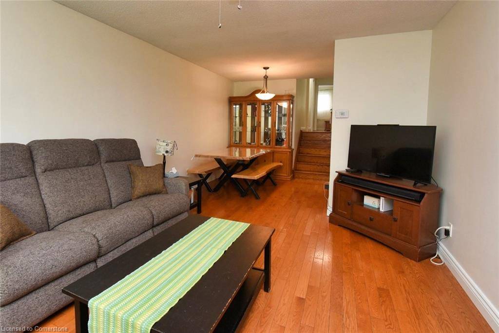 Mississauga, ON L5J 3Z3,2682 Sherhill Drive