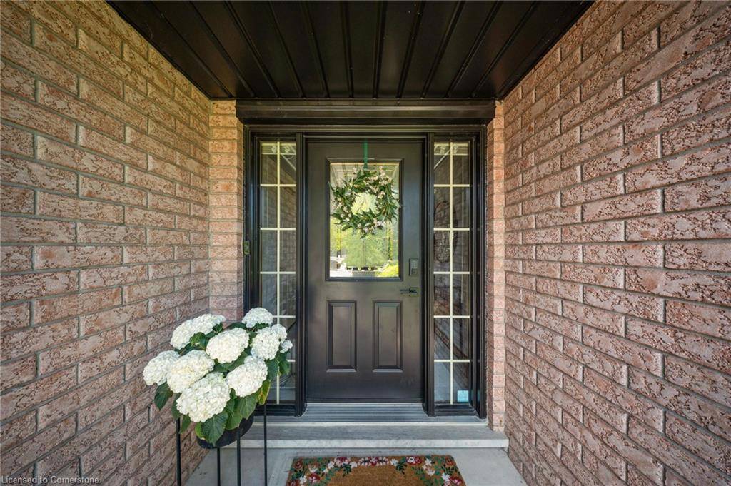 Hamilton, ON L8J 2V1,95 Gatestone Drive Drive