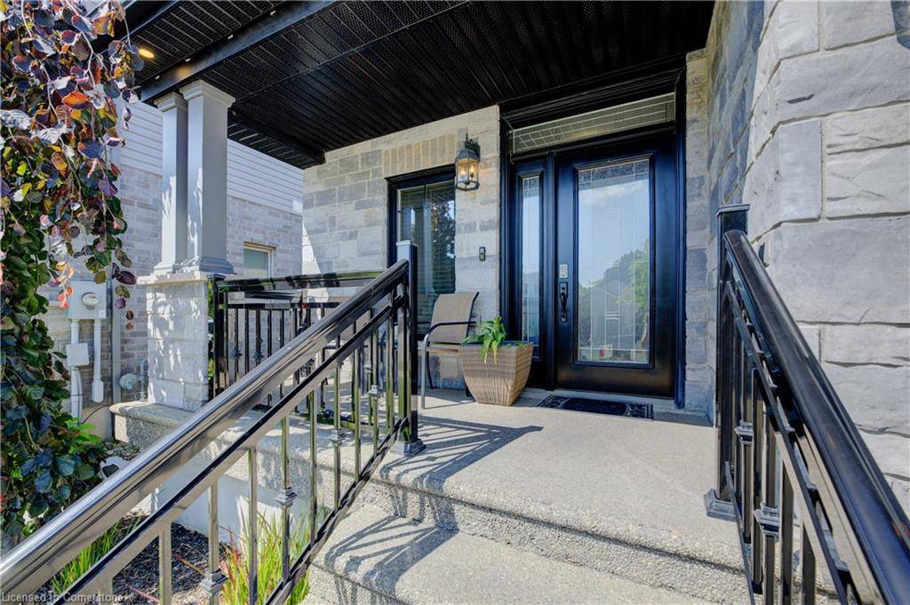 Cambridge, ON N1S 5B6,40 Fraserwood Court