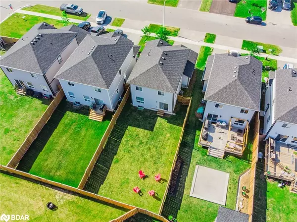 Gravenhurst, ON P1P 0B4,220 Wild Rose Drive