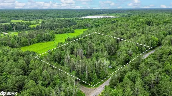 1036 Hopkins Road, Gravenhurst, ON P1P 1R3