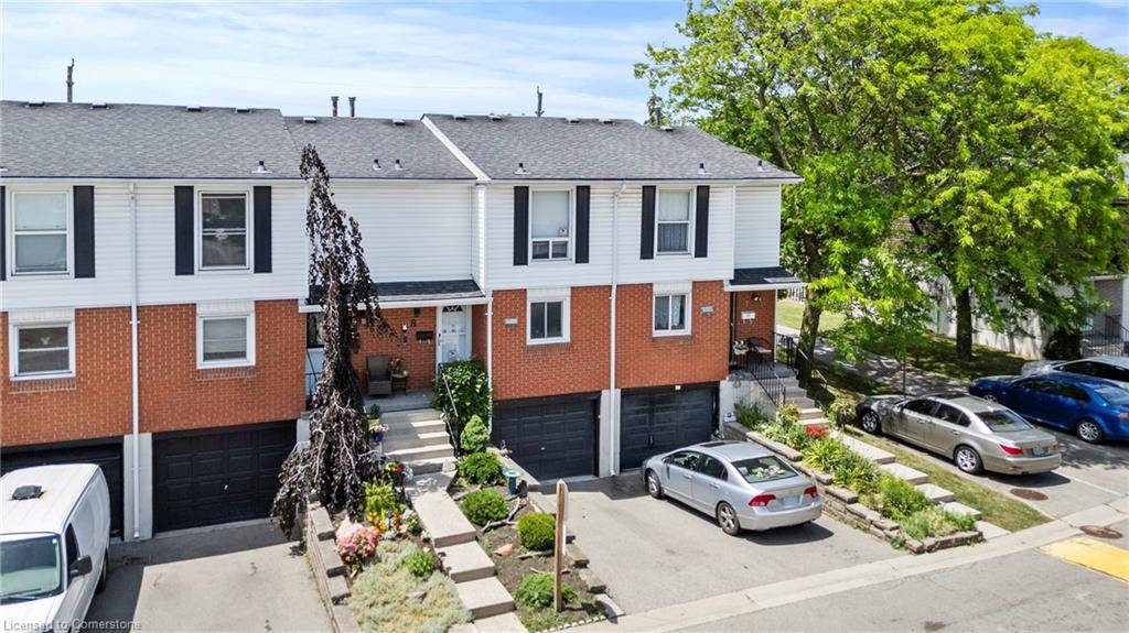 Hamilton, ON L8K 6K3,10 Angus Road #8