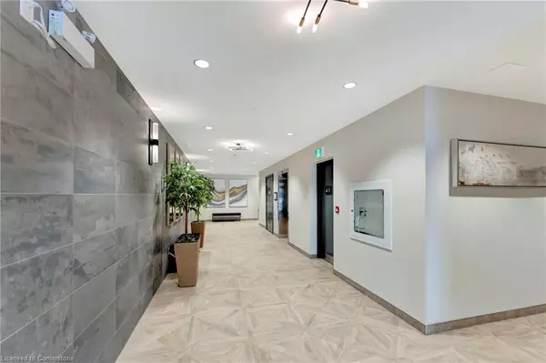 Ayr, ON N0B 1E0,88 Gibson Street #407