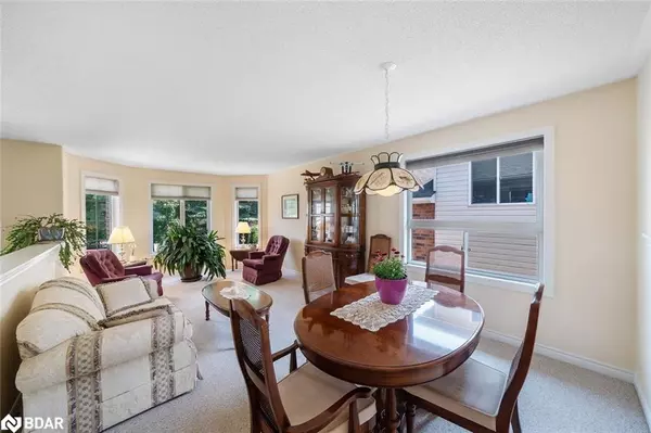 Elmvale, ON L0L 1P0,32 Ritchie Crescent
