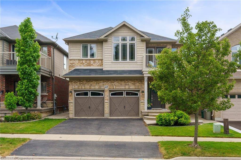 Grimsby, ON L3M 0B9,42 Chestnut Drive