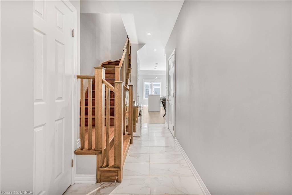 Hamilton, ON L9B 0H1,21 Madonna Drive #31