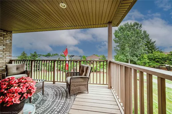 New Hamburg, ON N3A 4L6,116 Stonecroft Way