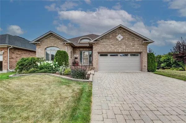 New Hamburg, ON N3A 4L6,116 Stonecroft Way