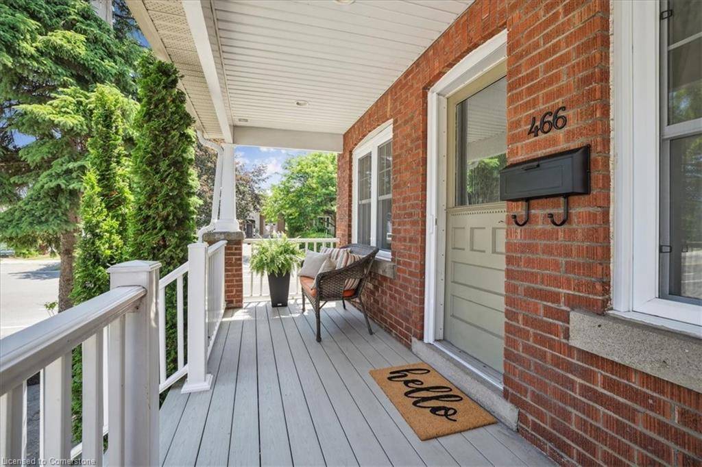 Burlington, ON L7R 2R3,466 Holtby Avenue
