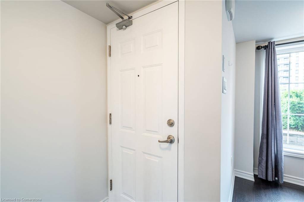 Oakville, ON L6M 0S3,2441 Greenwich Drive #59