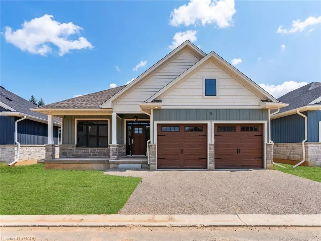 Paris, ON N3L 0L4,68 Cedar Street #7