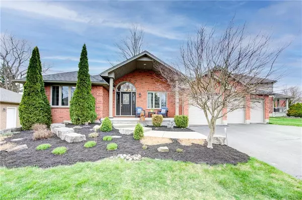7 Burnside Drive, Ayr, ON N0B 1E0