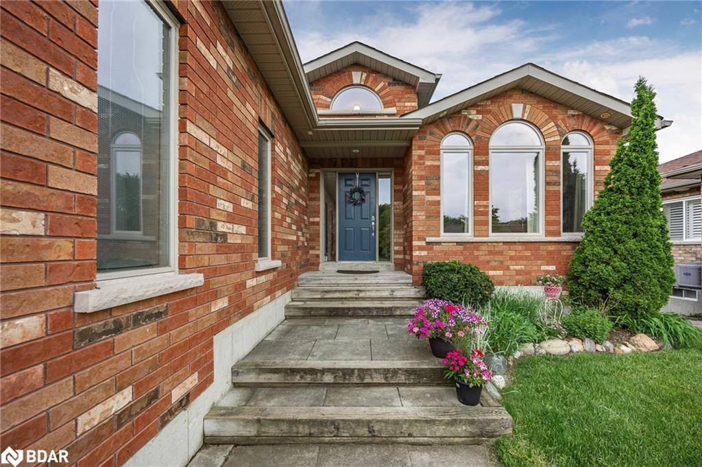 Barrie, ON L4N 4G3,26 Wildflower Court