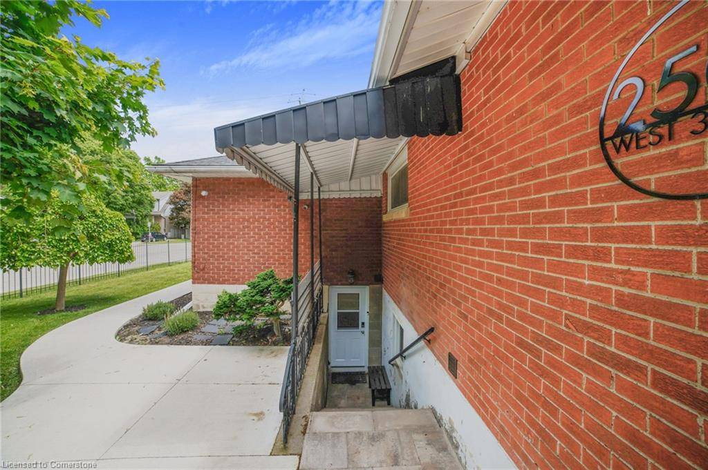 Hamilton, ON L9C 5G4,250 West 31st Street #Unit B