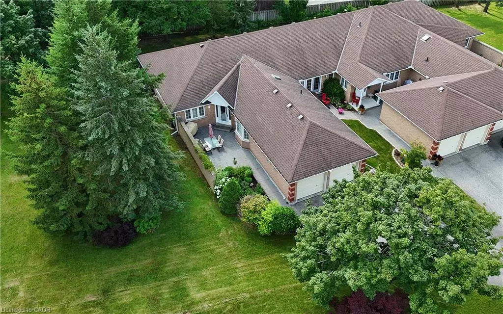 Cambridge, ON N1T 1P5,95 Beasley Crescent #5