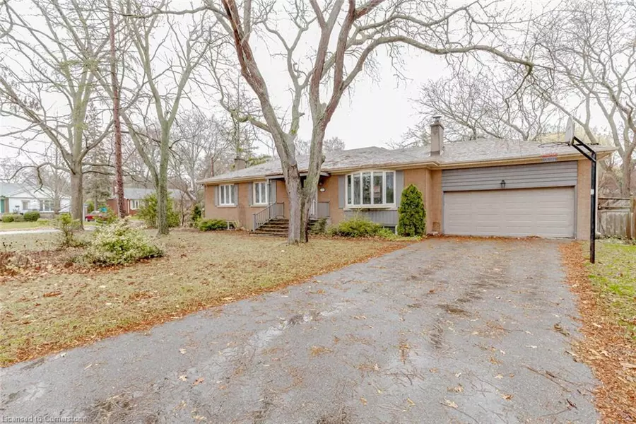 1259 Twin Oaks Drive, Blake, ON L5H 3J7