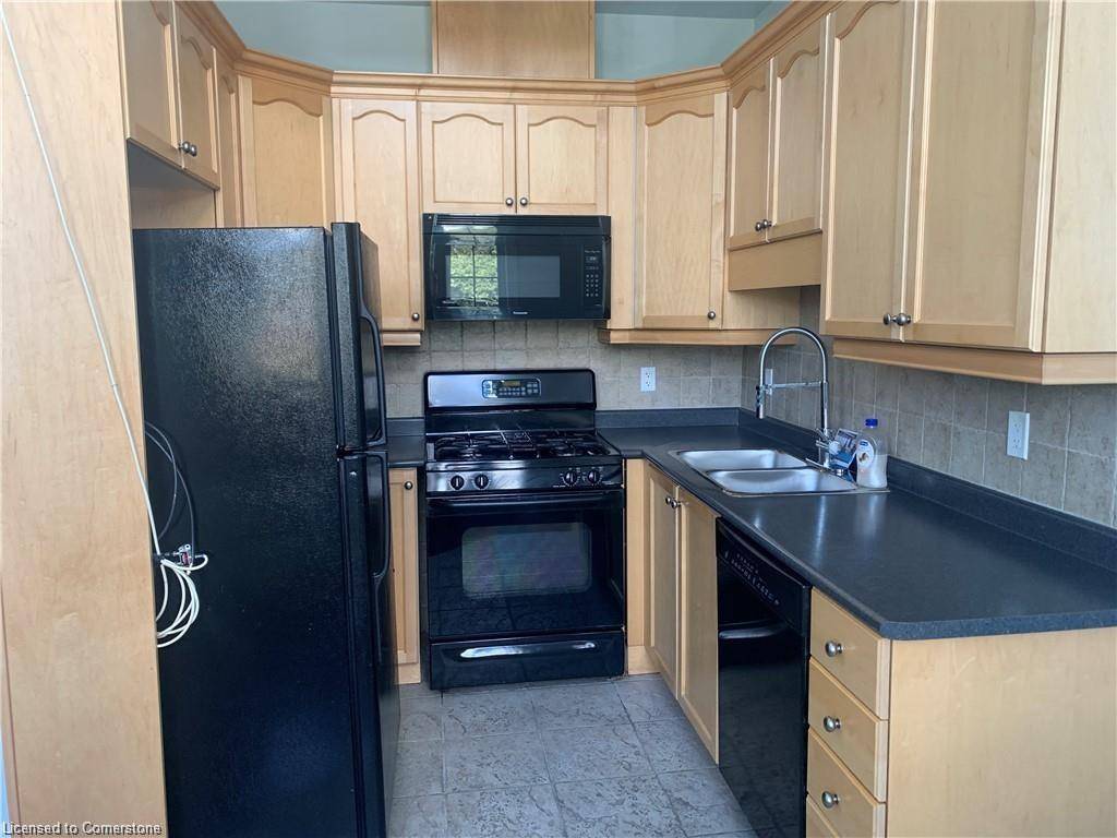 Kitchener, ON N2G 2L9,555 King Street E #308