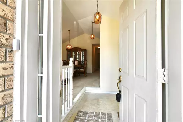Hamilton, ON L8W 3L1,285 Acadia Drive