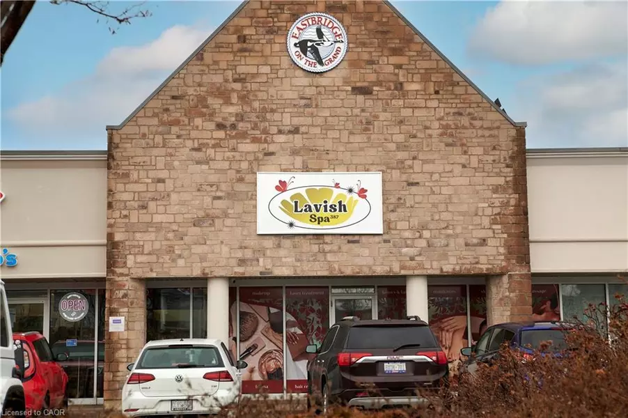 370 Eastbridge Boulevard #6, Waterloo, ON N2K 4P1