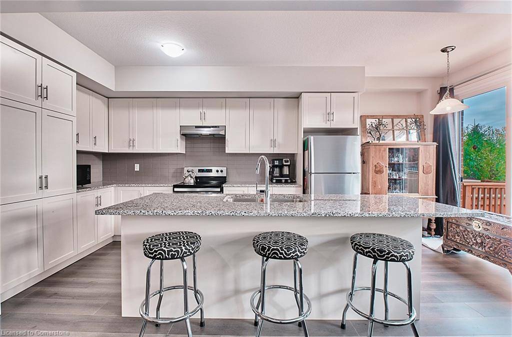 288 Glover Road #39, Stoney Creek, ON L8E 5H6