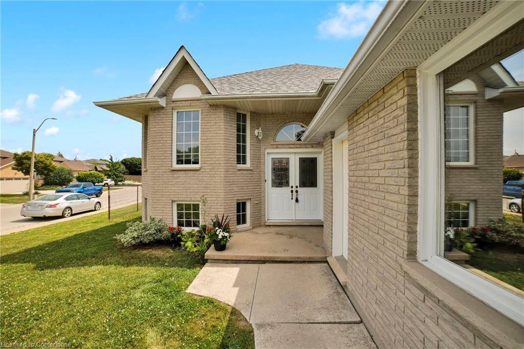 Hamilton, ON L9B 2J2,3 Massena Drive