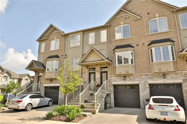 Waterdown, ON L8B 0X1,215 Dundas Street E #51
