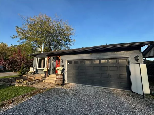 24 Woodhouse Avenue, Port Dover, ON N0A 1N8