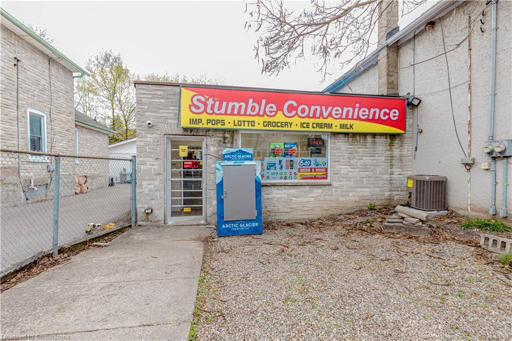Cambridge, ON N3C 2N7,136 Cooper Street