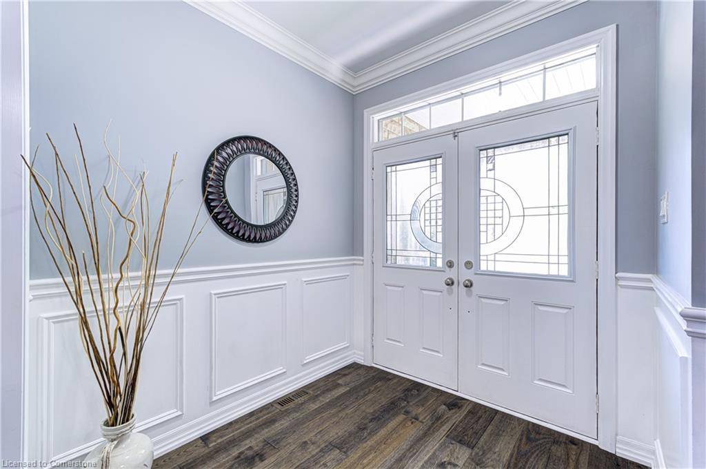 Milton, ON L9T 6T9,1406 Marshall Crescent