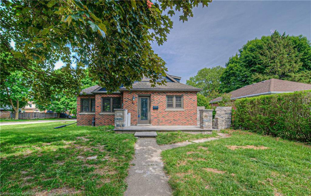 Cambridge, ON N1R 4T4,43 Dudhope Avenue