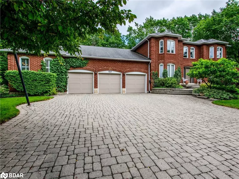 68 Alana Drive, Springwater, ON L9X 0S1