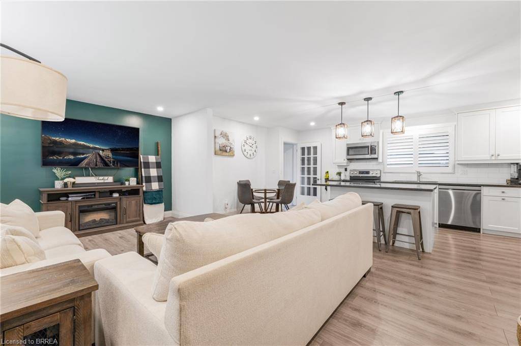 Brantford, ON N3T 5L7,403 Oakhill Drive