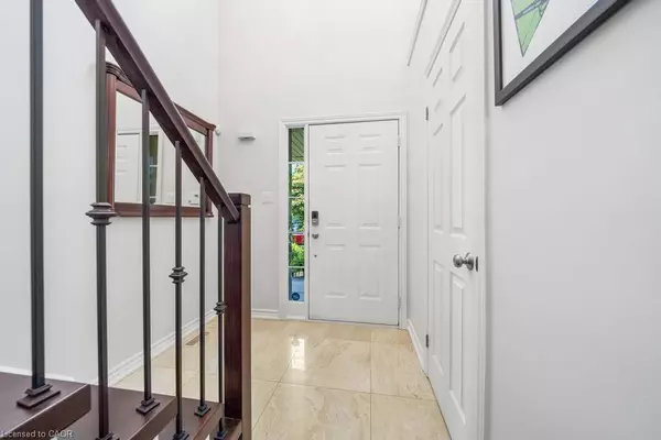 Ancaster, ON L9G 4Y5,12 Valridge Court