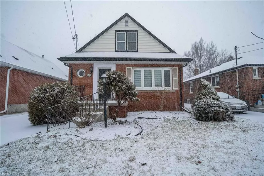 356 East 17th Street #Lower, Hamilton, ON L9A 4N2