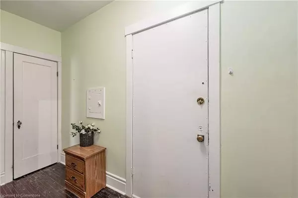Hamilton, ON L8P 1B2,285 King Street #6