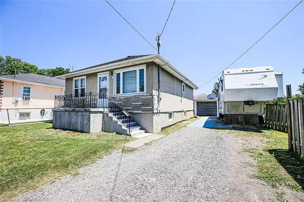 Thorold, ON L2V 1C5,118 Morton Street