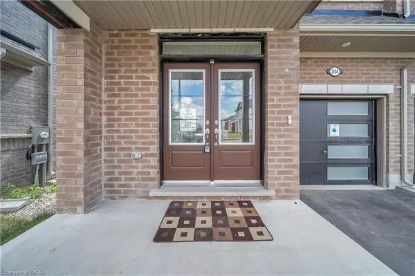 Fergus, ON N1M 0J8,244 Elliot Avenue W