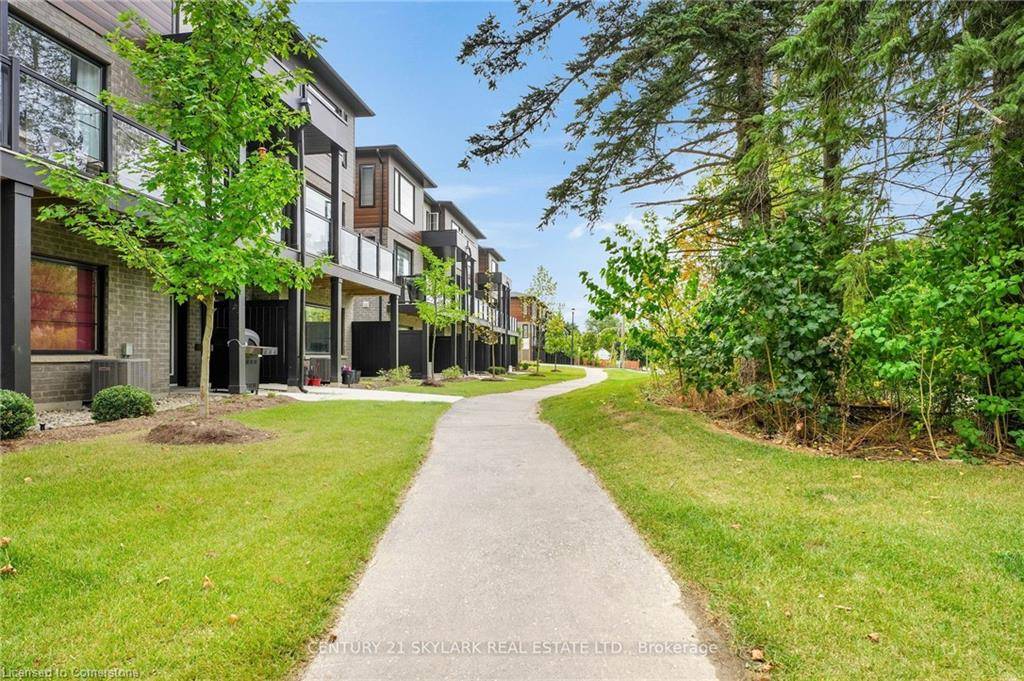 Cambridge, ON N3C 0H4,350 River Road #20