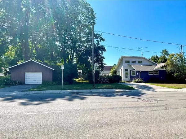 Port Dover, ON N0A 1N0,228 Regent Avenue