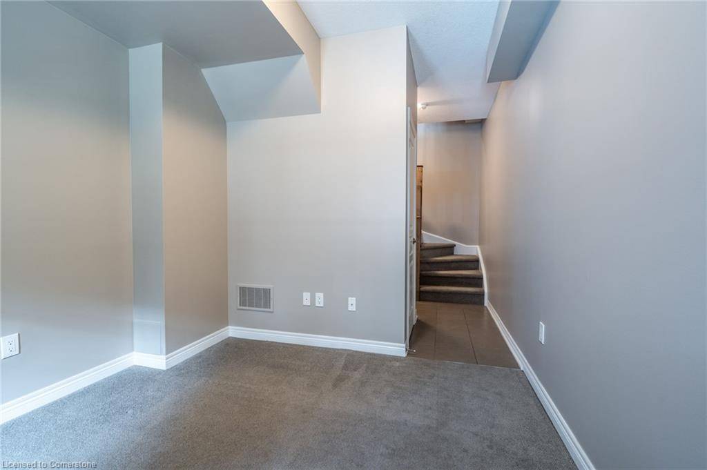 Burlington, ON L7R 0E1,2086 Ghent Avenue #41