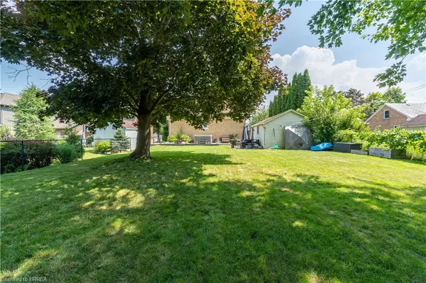 Paris, ON N3L 1P8,31 Capron Street