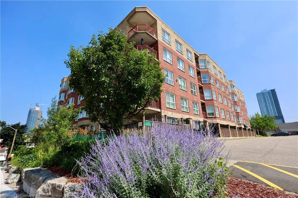 20 St George Street #404, Kitchener, ON N2G 2S7