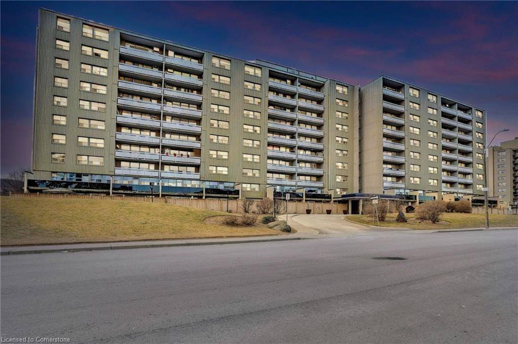 15 Albright Road #1, Hamilton, ON L8K 5J2