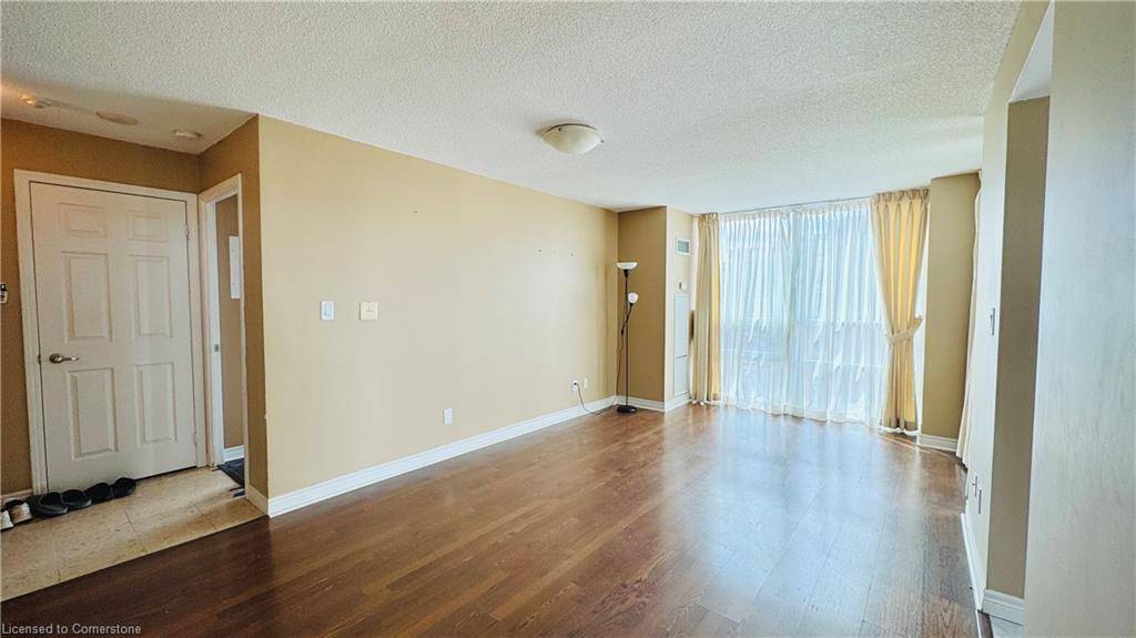 Mississauga, ON L5B 0G8,208 Enfield Place #2108