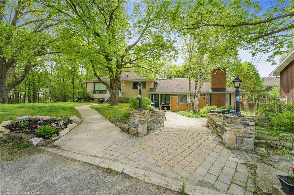 1226 Old Carp Road, Kanata, ON K2K 1X7