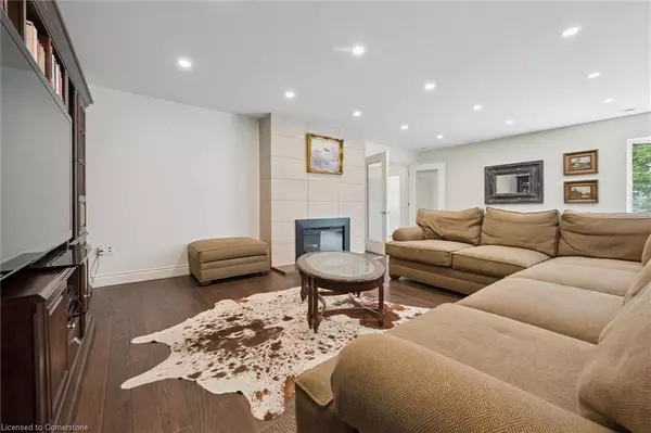 Kitchener, ON N2A 0C2,882-888 Fairway Road N