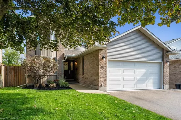 Cambridge, ON N3C 3L8,57 Foxridge Drive