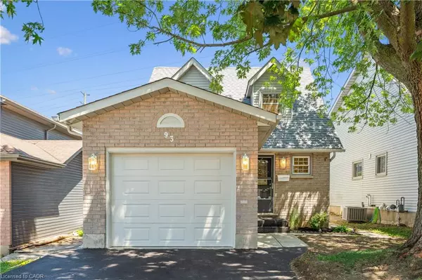 93 Glenbrook Crescent, Cambridge, ON N1R 7Z3