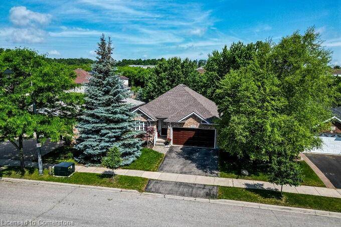 678 Salzburg Drive, Waterloo, ON N2V 2N8